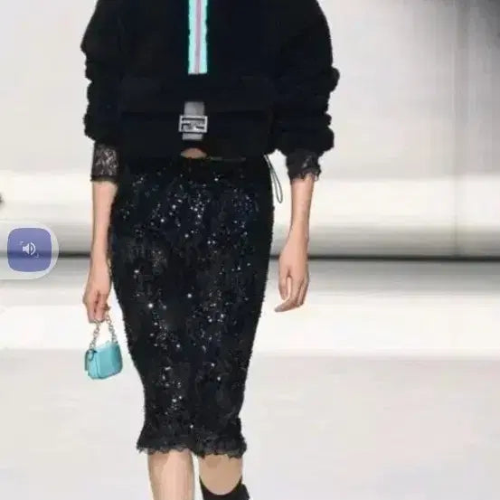 [BUNJANG] Fendi Black Cropped Jacket / (정품거의새제품)펜디 블랙 크롭 자켓 44~66
