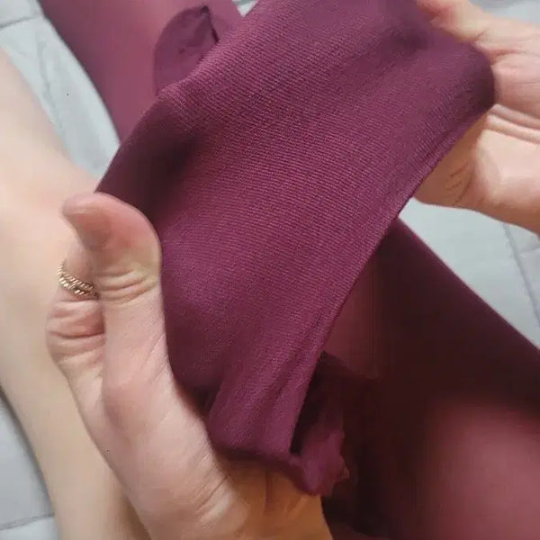 [BUNJANG] Burgundy Semi-Sheer Pantyhose Stockings / 버건디 유발 팬티 스타킹.새제품 비침확인해주세요