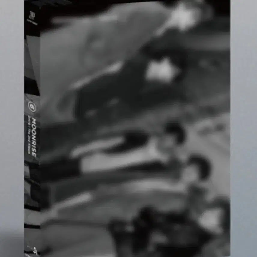 [BUNJANG] DAY6 Official Album MOONRISE Silver Moon (Sealed) / 데이식스 앨범  MOONRISE 실버문  (미개봉CD) 문라이즈
