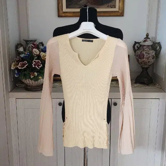 [BUNJANG] Cream See-Through Sleeve Knit T-Shirt / 크림색시스루 소매 니트 티셔츠