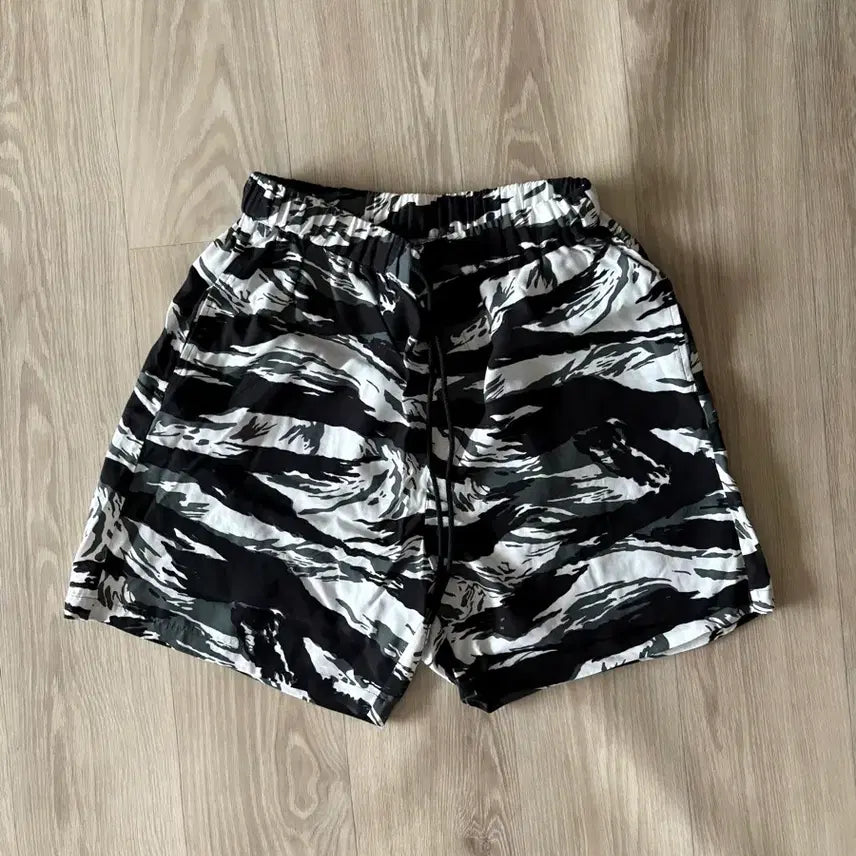 [BUNJANG] Takahiromiyashita The Soloist 25ss Tiger Swim Shorts / 솔로이스트 25ss 타이거 스윔쇼츠