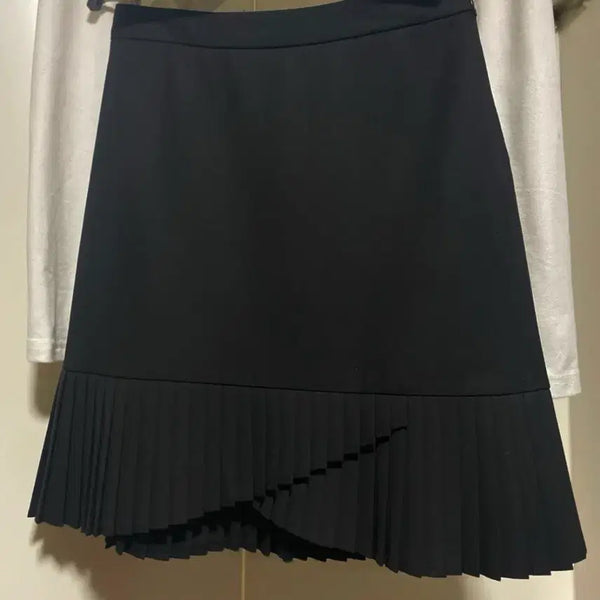 [BUNJANG] The Limited Black Pleated Skirt Size 44 / 리미티드 블랙 플리츠 스커트 44