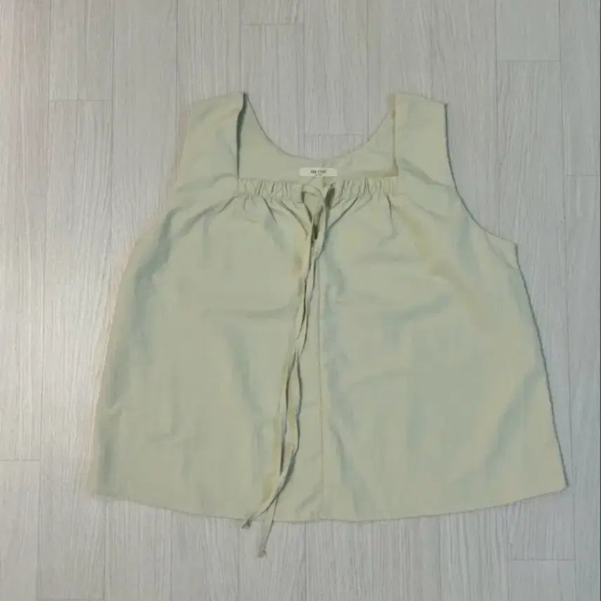 [BUNJANG] Nylon Shirring Tank Top / 나일론 셔링 나시