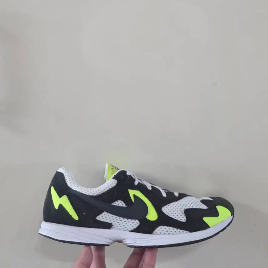 [BUNJANG] Nike Air Streak Lite Black White Volt Sneakers / [295] 나이키 에어스트릭라이트 블랙화이트볼트ㅡ단종매물,최저가