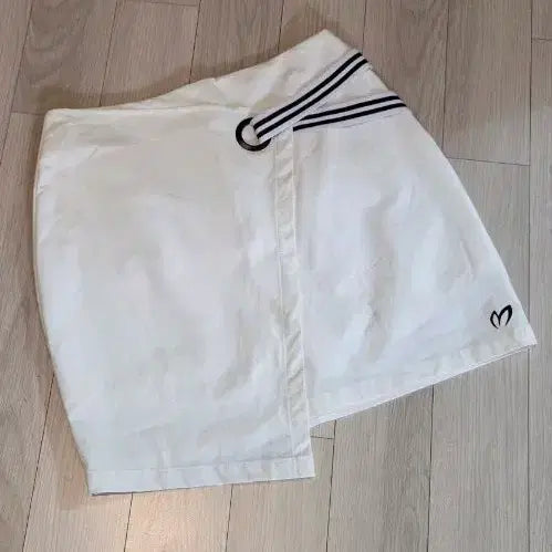[BUNJANG] Master Bunny White Wrap Skirt / 마스터바니 화이트 랩 스커트