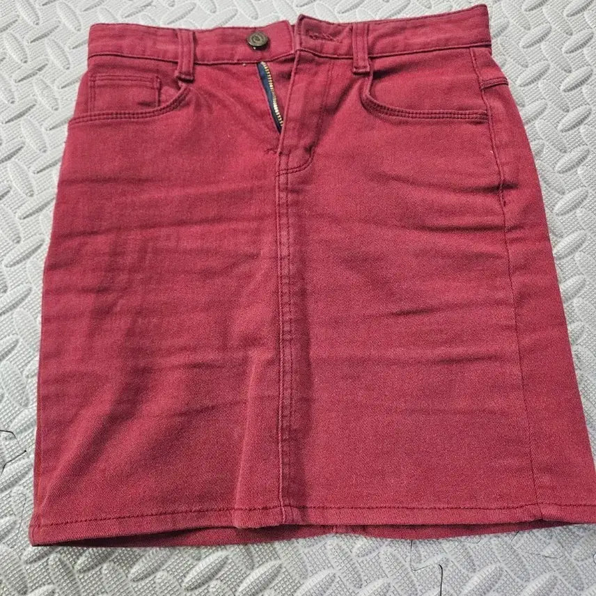 [BUNJANG] Red Wine Mini Skirt (Size S) / 레드와인 미니스커트 s사이즈