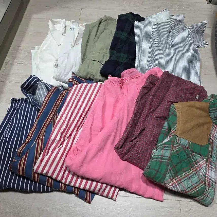 [BUNJANG] Bundle Set of 11 Women's Shirts / 다양한 스타일의 여자 남방 일괄
