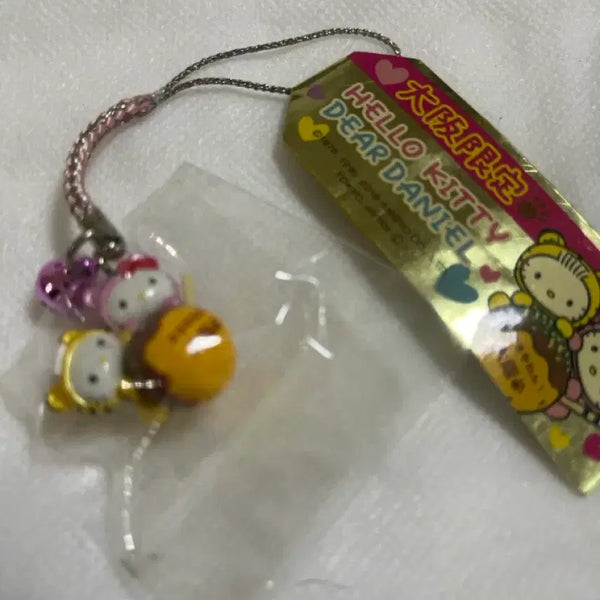 [BUNJANG] Hello Kitty x Dear Daniel Osaka Limited Edition Doll Keyring / 헬로키티 X 디어다니엘 오사카 한정 인형 키링