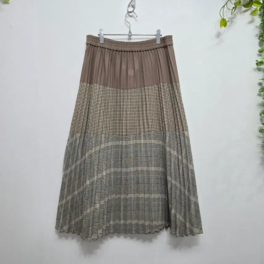 [BUNJANG] Thursday Island Colorblock Check Pleated Long Skirt / 써스데이아일랜드 배색 체크 플리츠 롱 스커트