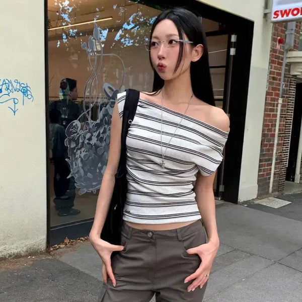 [BUNJANG] Baydeli Stripe Off-Shoulder Short Sleeve T-Shirt / 새상품) 에이블리 베이델리 made 스트라이프 오프숄더 반팔 티셔츠