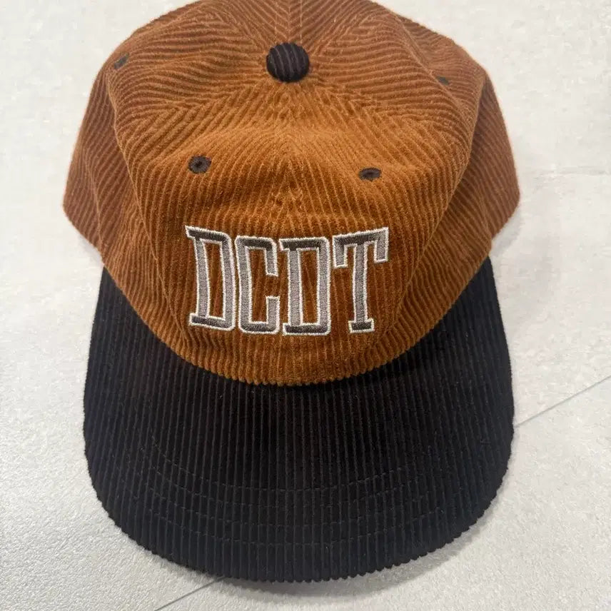 [BUNJANG] Descendants Corduroy Ball Cap / 디센던트 코듀로이 볼캡
