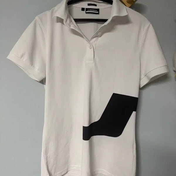 [BUNJANG] J. Lindeberg Women's White Polo T-Shirt Big Logo Size S / J.Lindeberg 제이린드버그 흰색 폴로 티셔츠 빅로고 S