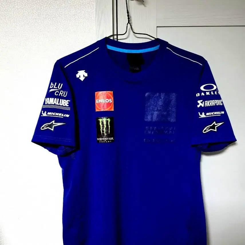 [BUNJANG] Descente x Yamaha Collaboration Limited Edition T-Shirt / 데상트 야마하 한정판 티셔츠