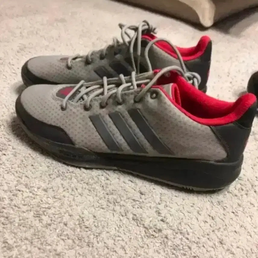 [BUNJANG] Adidas Basketball Shoes Size 275 / 아디다스 농구화 사이즈275 미착용