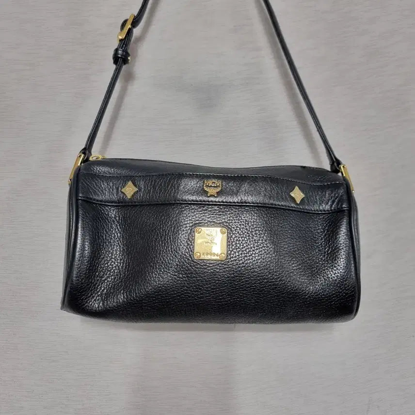 [BUNJANG] MCM Leather Shoulder Bag / ㅡMCM 소가죽 숄더백 ㅡ0430