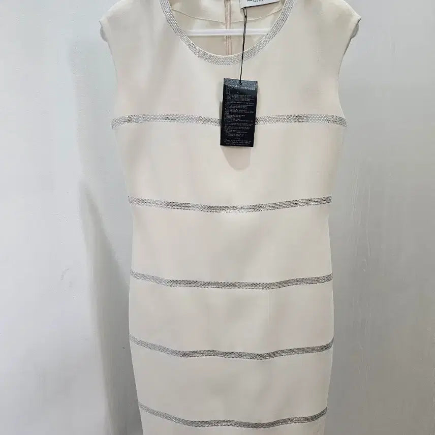 [BUNJANG] MOJO.S.PHINE Line Stone Dress / MOJO.S.PHINE 라인 스톤 원피스