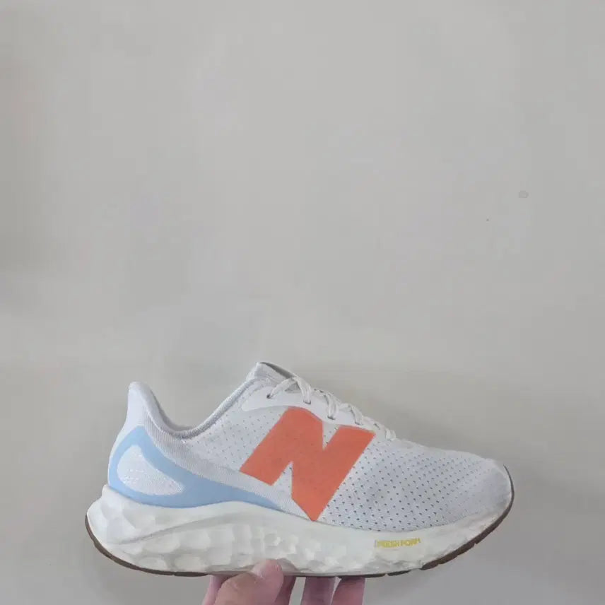 [BUNJANG] New Balance Fresh Foam Arishi v4 Running Shoes White Orange / [230] 뉴발란스 아리쉬v4 프레쉬폼 화이트오렌지ㅡ최저가