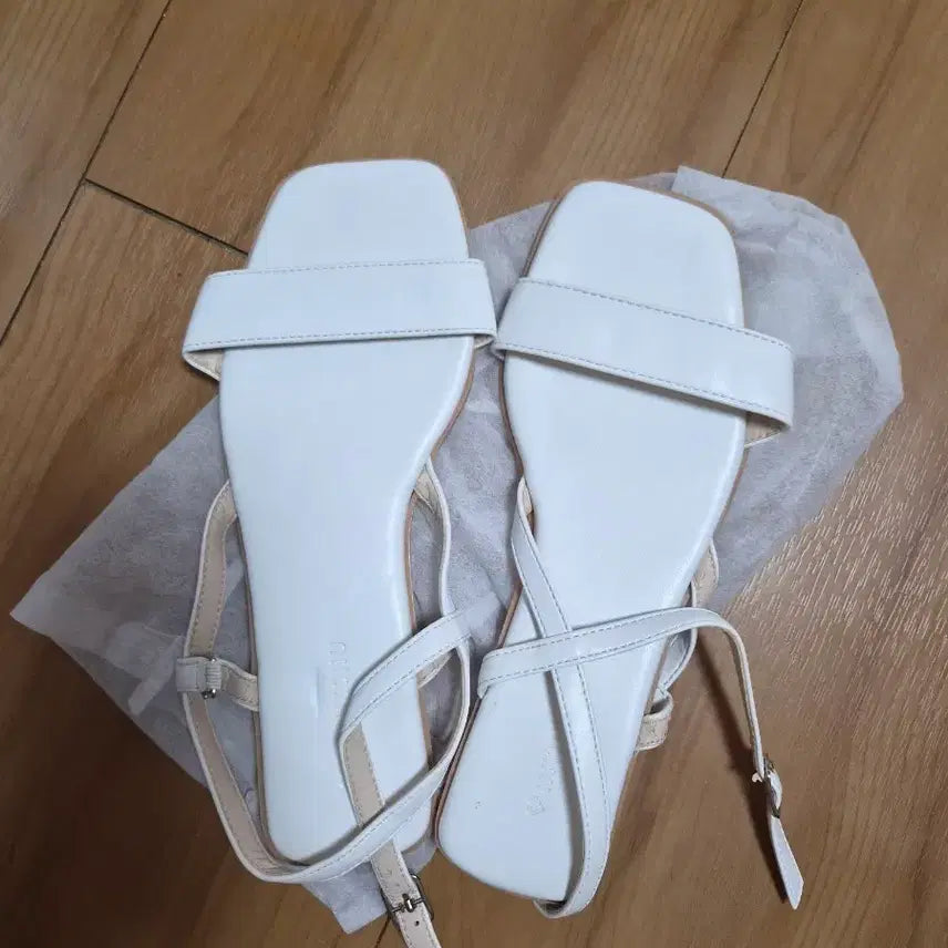 [BUNJANG] Women's White Strap Sandals / 여성 샌들