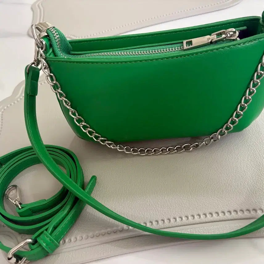 [BUNJANG] Chain Shoulder Bag & Crossbody Bag / 새상품 그린 체인 숄더백 & 크로스백