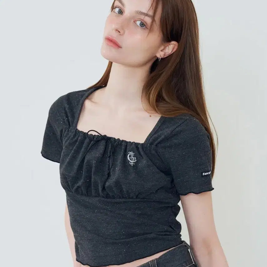 [BUNJANG] Nasty Fancy Club Short Sleeve Crop T-Shirt / 네스티팬시클럽 반팔 크롭티