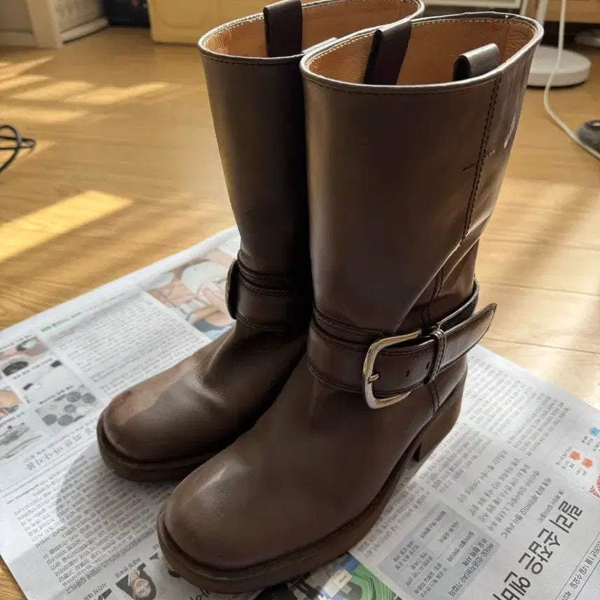 [BUNJANG] Archive Appk Buckle Boots Vintage Mocha Size 37 (235-240) / 아카이브앱크 버클 부츠 빈티지모카 37사이즈(235-240) 미들부츠