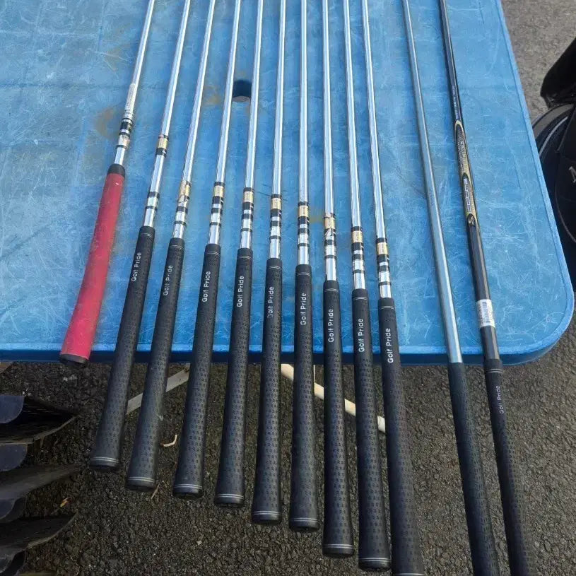 [BUNJANG] Cobra King Cobra SS Steel Iron Set & King 460SZ Driver, Callaway Great Big Bertha Hawkeye Wood, Yes! Golf Marilyn Putter, Mercedes-Benz Caddy Bag / 남성 골트채 세트 킹코브라..