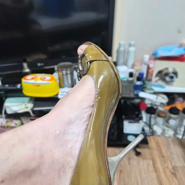 [BUNJANG] Gucci Khaki Suede Buckle High Heels (Size 37) / 카키색 여성 하이힐 구두구찌