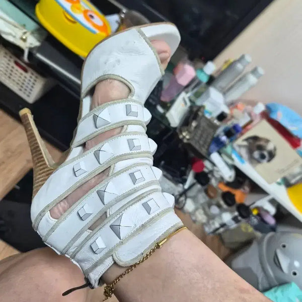 [BUNJANG] SUECOMMA BONNIE Studded Heel Sandals White / 슈콤마보니힐 샌들