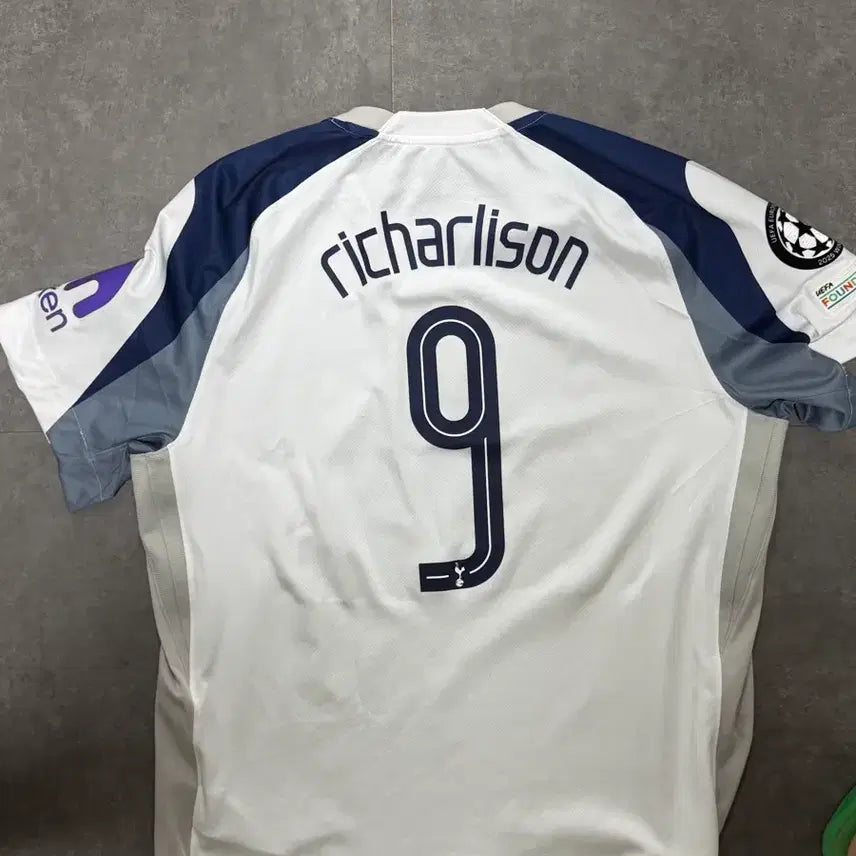 [BUNJANG] Tottenham Hotspur Stadium 25/26 Richarlison Jersey XL / [토트넘 구장 제품] 25/26 토트넘 유니폼 히샬리송 XL