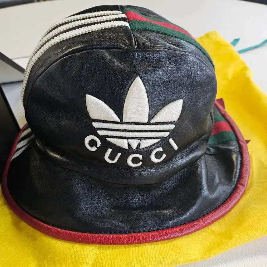 [BUNJANG] Adidas x Gucci Collaboration Bucket Hat Black / 아디다스 X 구찌 콜라보 버킷햇 블랙