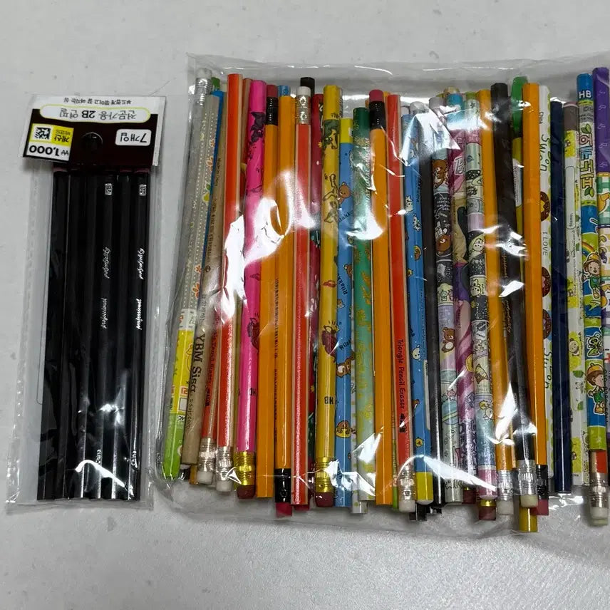 [BUNJANG] Character Pencils and Mechanical Pencils Bundle Set / 문구점 연필 샤프 캐릭터 일괄