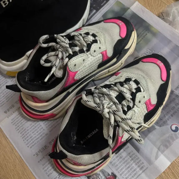 [BUNJANG] Balenciaga Triple S Pink & Green Sneakers / 발렌시아가 트리플S 핑검