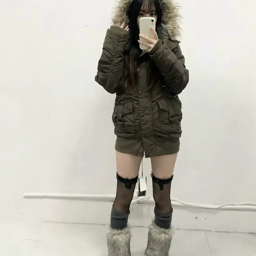[BUNJANG] Chuu Me Vintage Fur Parka Y2K Style / 츄미 빈티지 퍼 야상 퍼 패딩 갸루 y2k 브라운카키 graffi