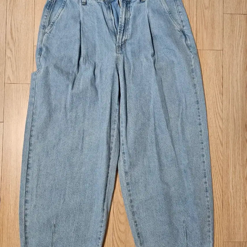 [BUNJANG] Zara Pleated Wide Fit Balloon Denim Pants / [m] 자라 플리츠 와이드핏 벌룬 데님 팬츠