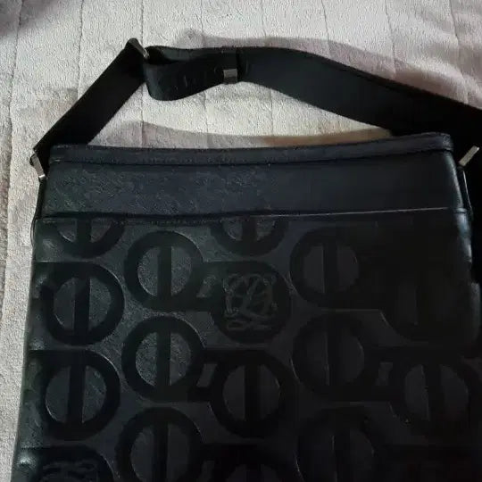 [BUNJANG] Louis Quatorze Shoulder Bag / Crossbody Bag / 루이까또즈 크로스백 숄더백