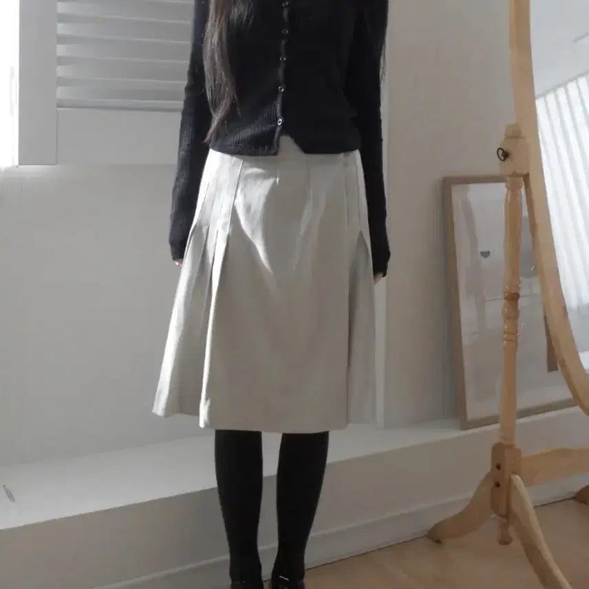 [BUNJANG] Jellena Pleated Wrap Skirt Light Grey / 젤레나 플리츠 랩 스커트 라이트그레이