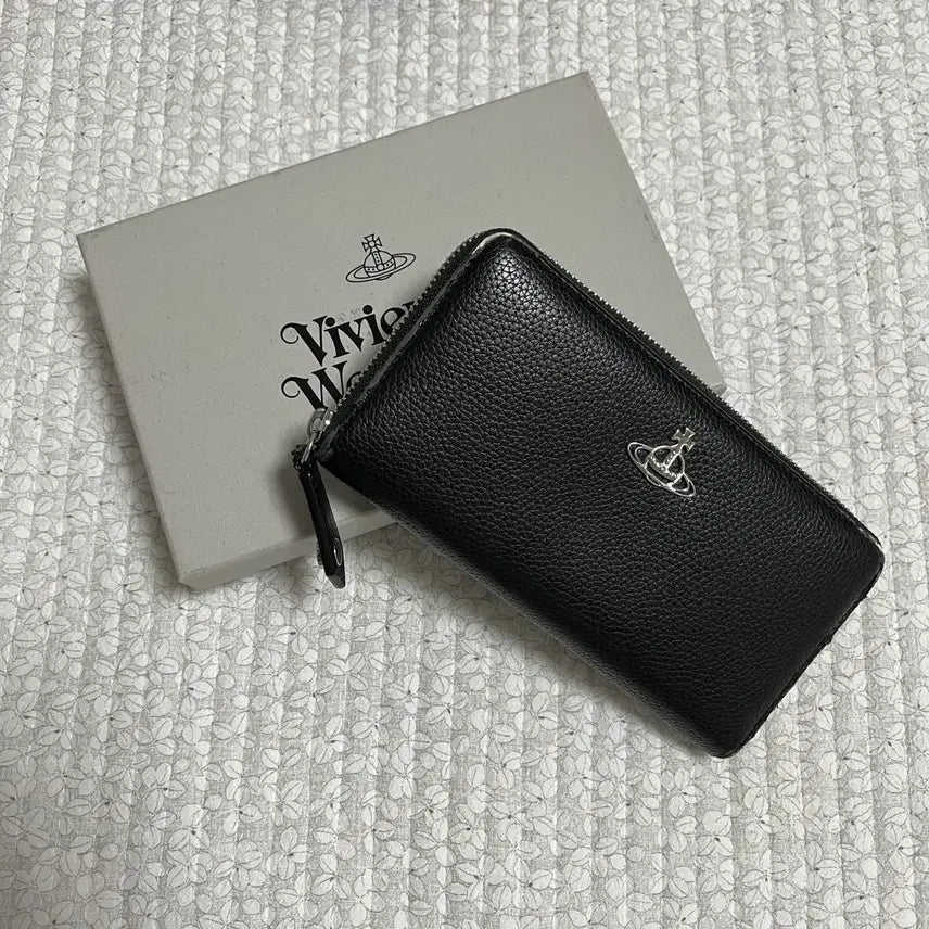 [BUNJANG] Vivienne Westwood Joanna Round Zip Long Wallet / [비비안웨스트우드] 조안나 라운드 지퍼 장지갑