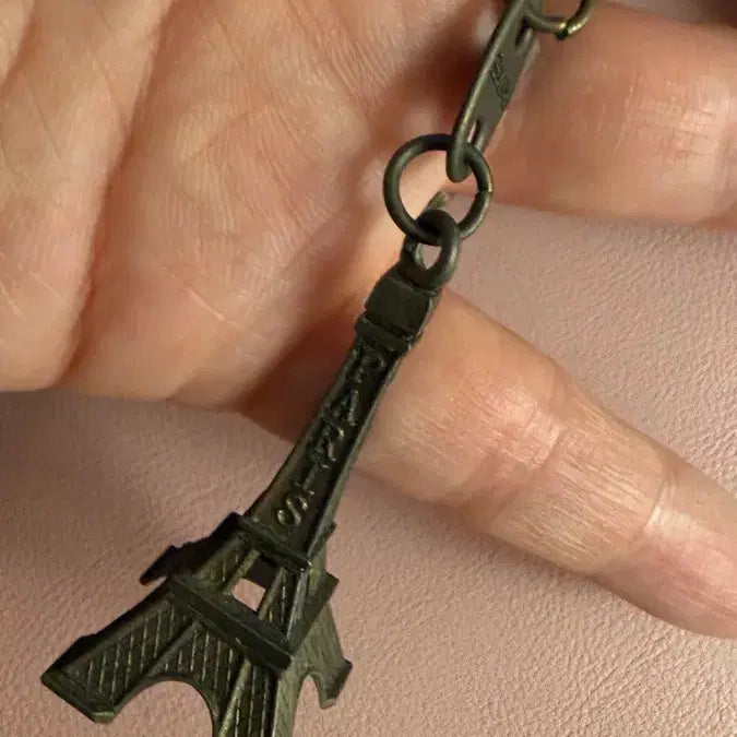 [BUNJANG] Vintage Eiffel Tower Keychain / [파리에서직접구매] 에펠탑 열쇠고리 빈티지 키링