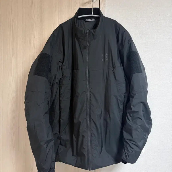 [BUNJANG] Arc'teryx LEAF Cold Jacket LT Gen2.1 Black, Size L / 아크테릭스 리프 콜드 자켓 LT Gen2.1 블랙 L