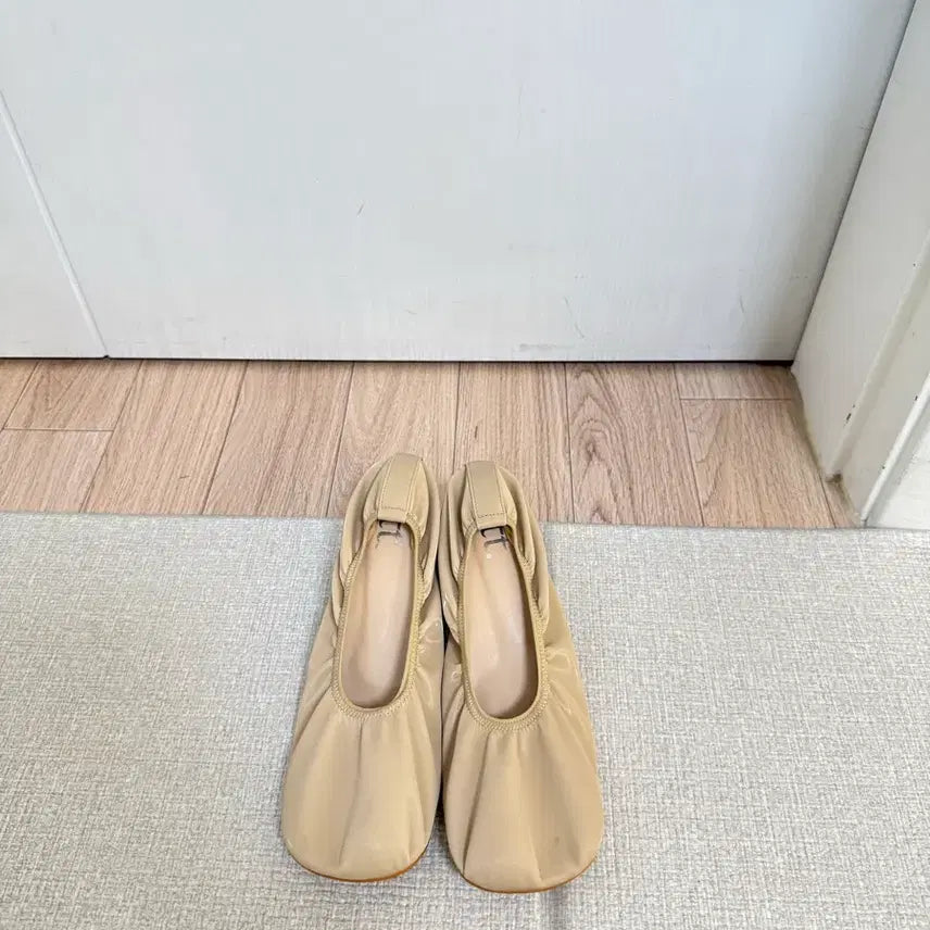 [BUNJANG] ATT Manduheel Beige 255 / att만두힐 베이지 255