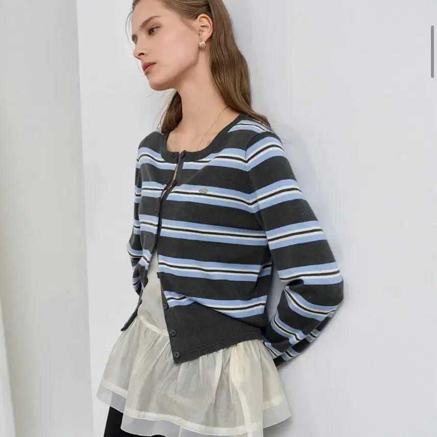 [BUNJANG] General Idea Multi Stripe Cardigan Charcoal M / 제너럴아이디어 멀티 스트라이프 가디건 차콜 M 새상품