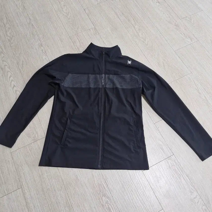 [BUNJANG] Spider Black Lightweight Jacket / 스파이더 블랙 얇은점퍼