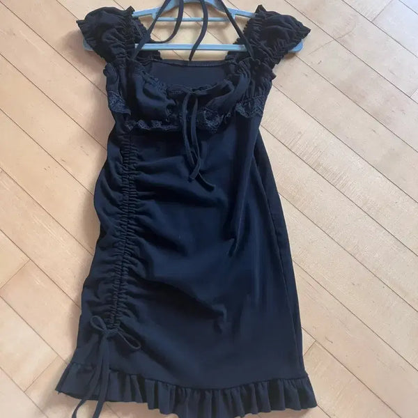 [BUNJANG] Black String Shirring Mini Dress / 블랙 끈 셔링 미니원피스