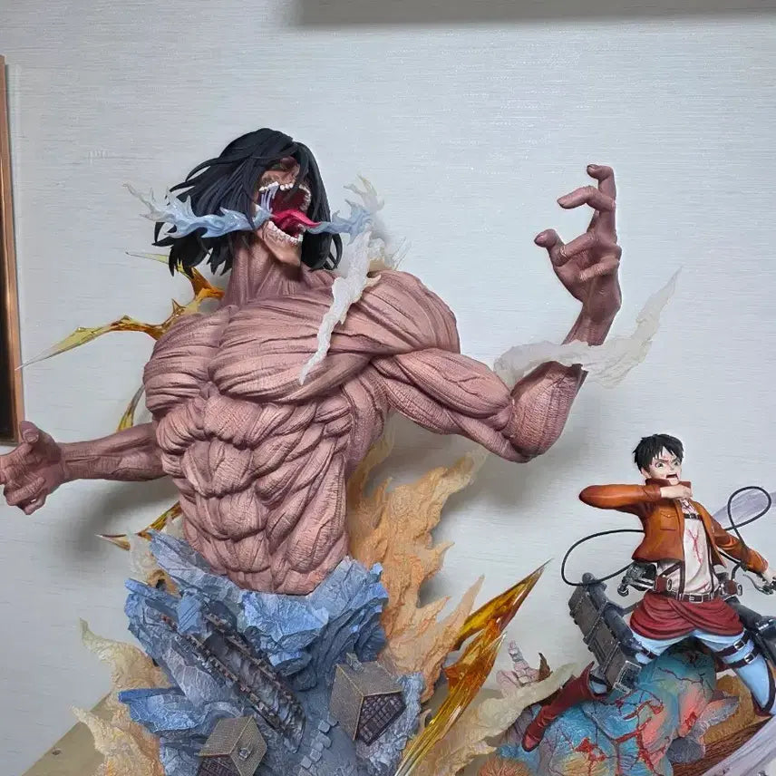 [BUNJANG] Attack on Titan Eren Yeager Figure (Damaged) / 진격의 거인 에렌