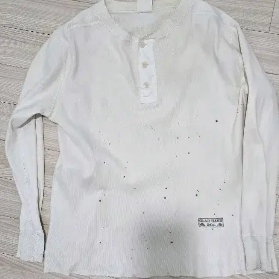 [BUNJANG] Glad Hand Henley Neck Long Sleeve T-Shirt White / 글래드핸드 헨리넥