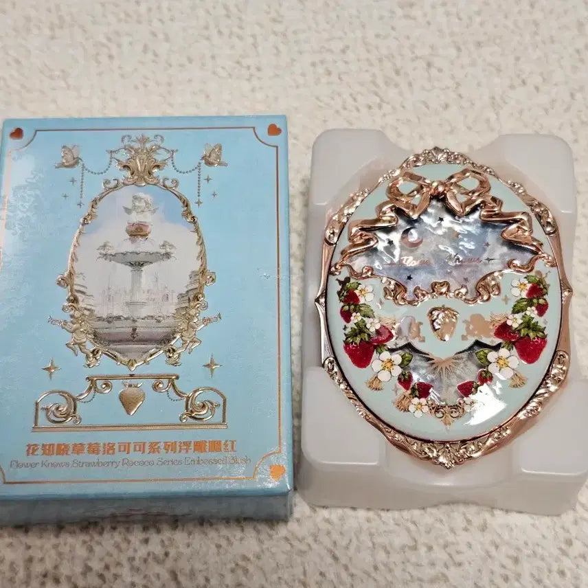 [BUNJANG] Flower Knows Strawberry Rococo Blush No. 2 / 플라워노즈 스트로베리 로코코 블러셔 2호 판매해요.
