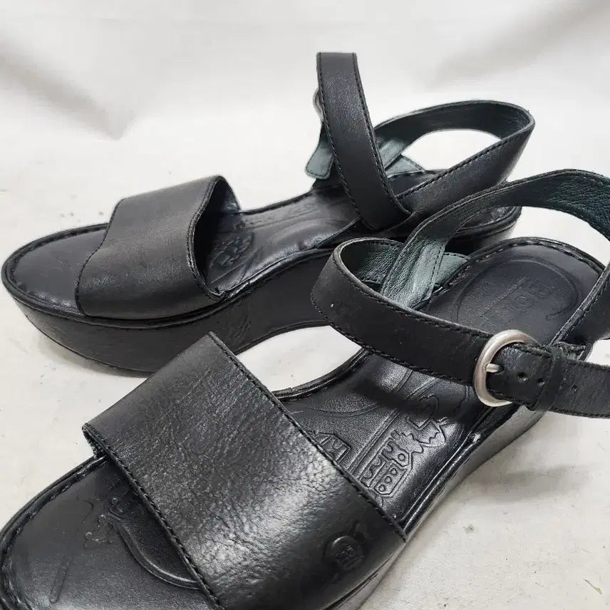 [BUNJANG] Born Black Leather Wedge Sandals / 245 본(Born) 블랙 가죽 샌들 웨지힐