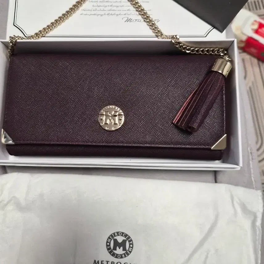 [BUNJANG] MCM Chain Wallet Burgundy / 메트로시티 체인 지갑 버건디색상