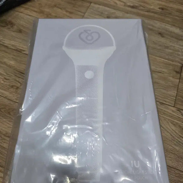 [BUNJANG] IU AIKe Pouch / 아이유 아이크 파우치 팝니다