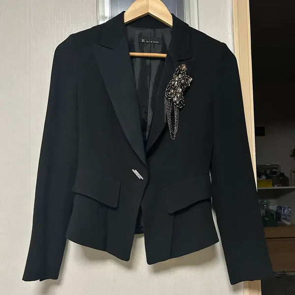 [BUNJANG] It Michaa Black Brooch Silk Blazer Jacket / It Michaa 잇미샤 블랙 브로치 실크 블레이저 정장 자켓 55